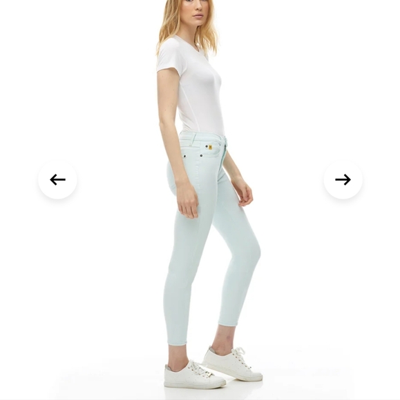 Yoga Jeans - Picture 3 of 4